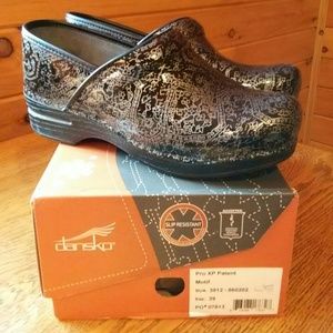 Dansko XP shoes